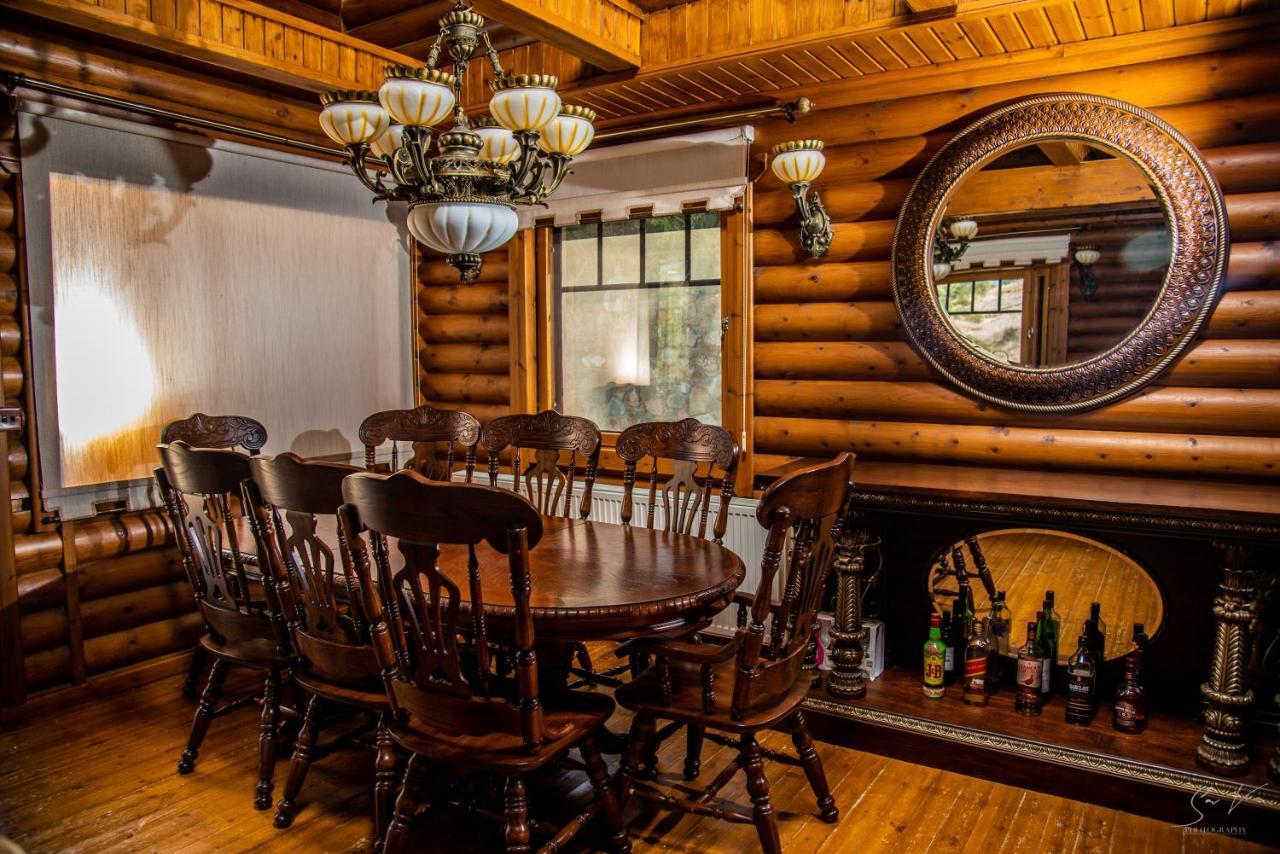 *2 Bdr Log House /Mountains/Queen Bed/Fireplace Gourri Exterior photo